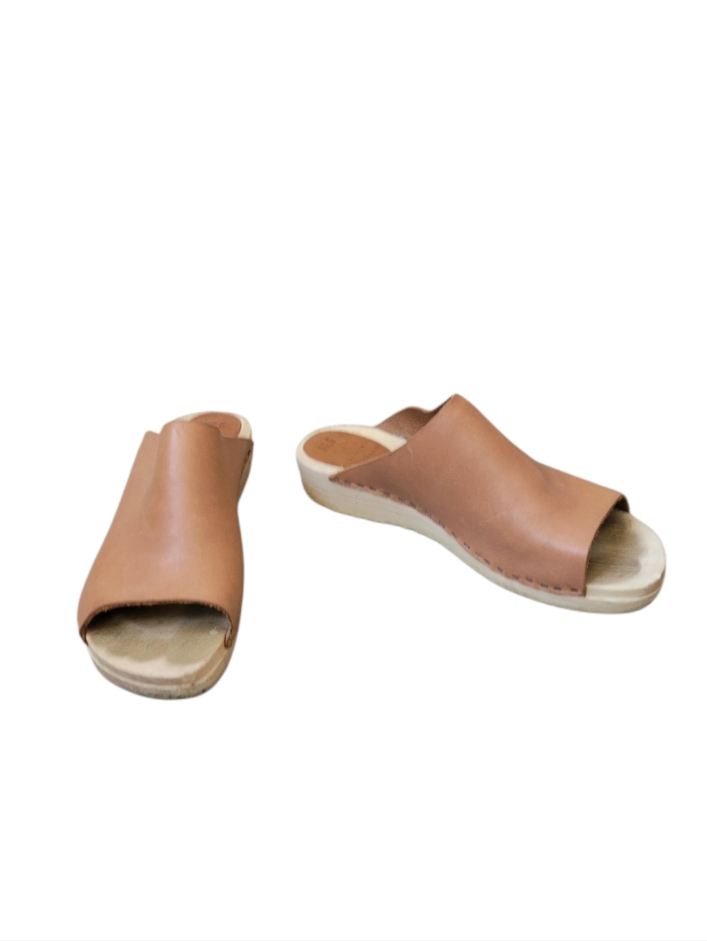 Lauren Manoogian No.6 Mono Clog on Flat Base in Desert - Picture 4 of 11